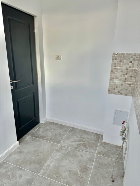 Titan - Minis Garsoniera Renovata Complet