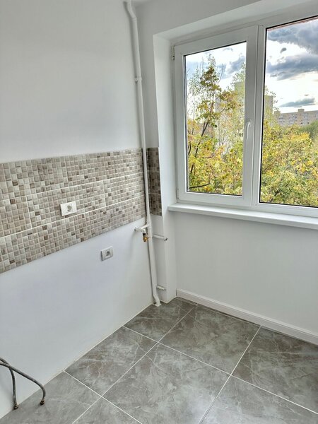 Titan - Minis Garsoniera Renovata Complet