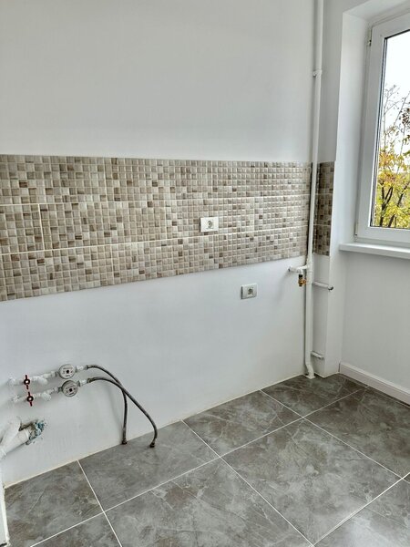 Titan - Minis Garsoniera Renovata Complet