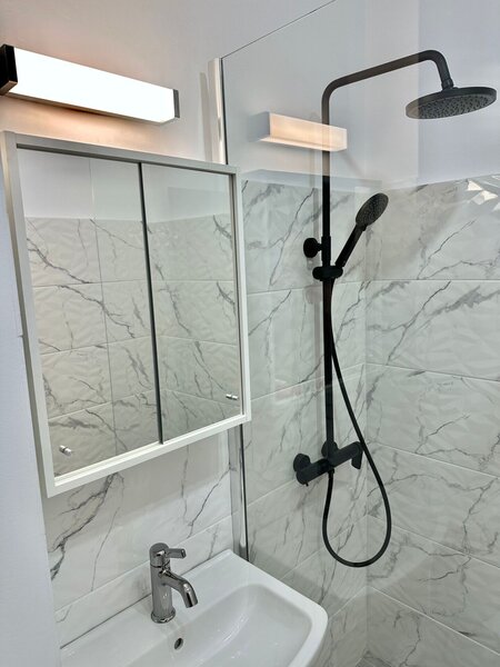 Titan - Minis Garsoniera Renovata Complet
